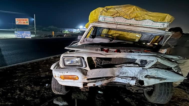 A horrific accident took place between a Bolero and a truck near Chotila in Surendranagar સુરેન્દ્રનગરના ચોટીલા નજીક બોલેરો અને ટ્રક ટકરાયા, ચાર સગા દેરાણી-જેઠાણીનાં કરુણ મોત