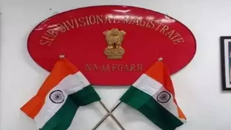 SDM Promotion Which post can an SDM reach by the time he retires know the journey from the first post to retirement SDM Promotion: रिटायर होते-होते किस पोस्ट तक पहुंच सकते हैं एसडीएम, जानिए पहली पोस्ट से लेकर रिटायरमेंट तक का सफर