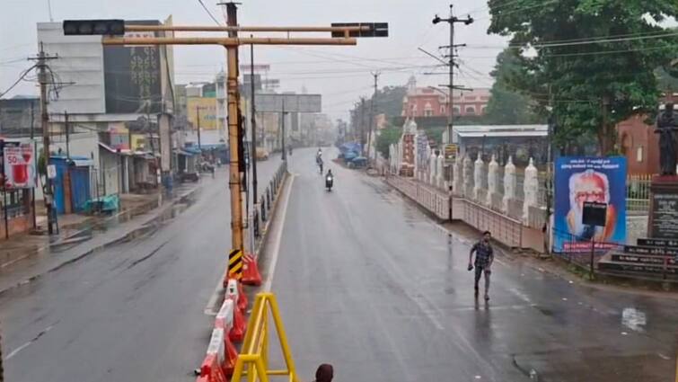 Thanjavur district rain water stoppage in Kallanai Canal tnn தஞ்சை மாவட்டத்தில் மிதமான மழை... கல்லணைக்கால்வாயில் தண்ணீர் நிறுத்தம்