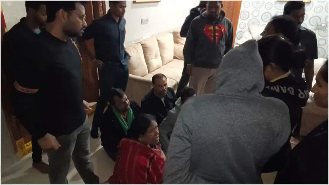 Asifabad MLA Kova Laxmi house arrest Asifabad News: ఆసిఫాబాద్ ఎమ్మెల్యే కోవా లక్ష్మీ హౌస్ అరెస్ట్, విద్యార్థిని మృతితో పోలీసులు అలర్ట్