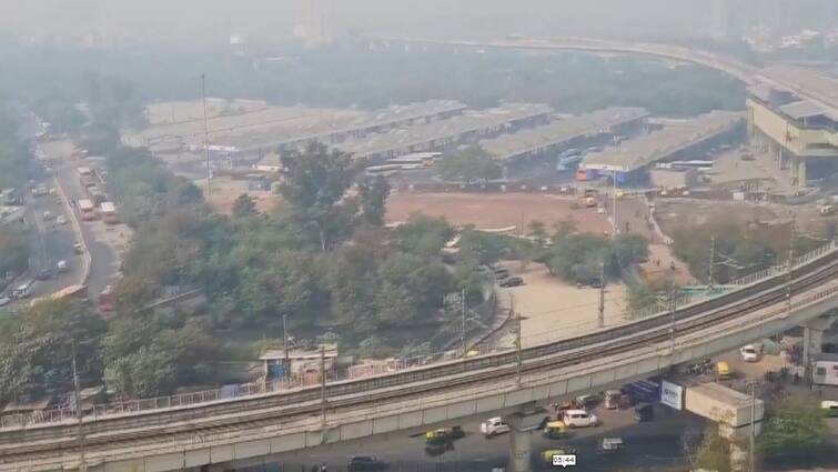 Delhi Pollution: AQI Nears 'Severe' Mark As 'Very Poor' Air Quality Chokes Capital