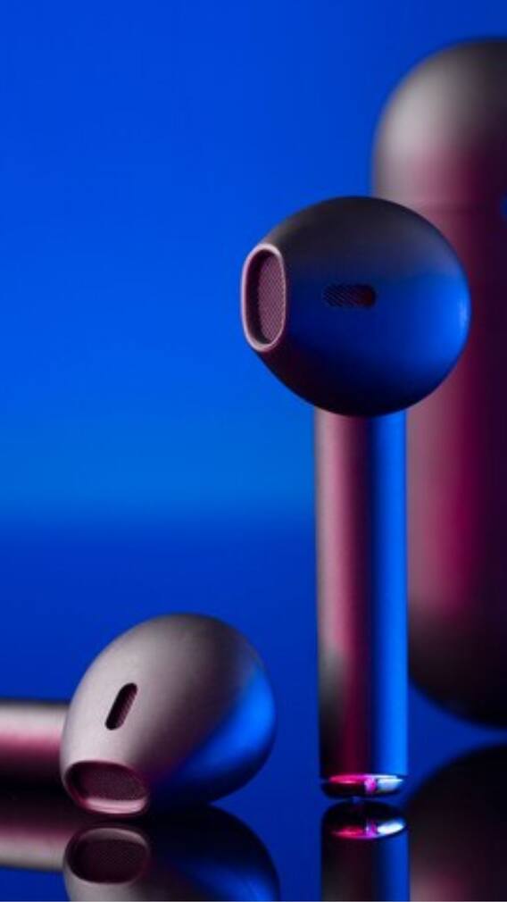 ইয়ারবাডস ঝকঝকে রাখবেন এভাবে