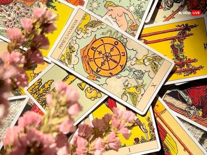 यदि आप किसी कामकाज से संबंधित बाहर की यात्रा के लिए प्रयास कर रहे हैं तो उसमे सफल रहेंगे. अपना और अपनी सेहत का अच्छे से करें.