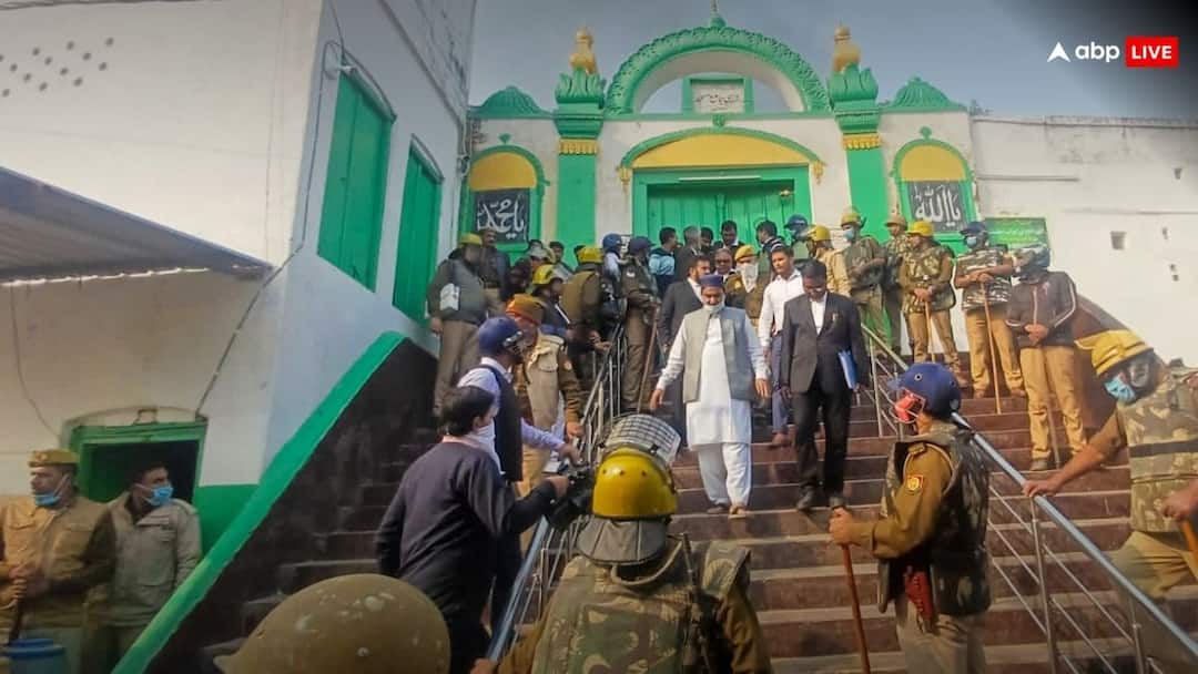 Sambhal Mosque controversy Ayodhya and Kashi 900 mosques established on Temple Hindus Claim अयोध्या-काशी के बाद संभल झांकी है, अभी कितनी मस्जिदों का सर्वे बाकी है?