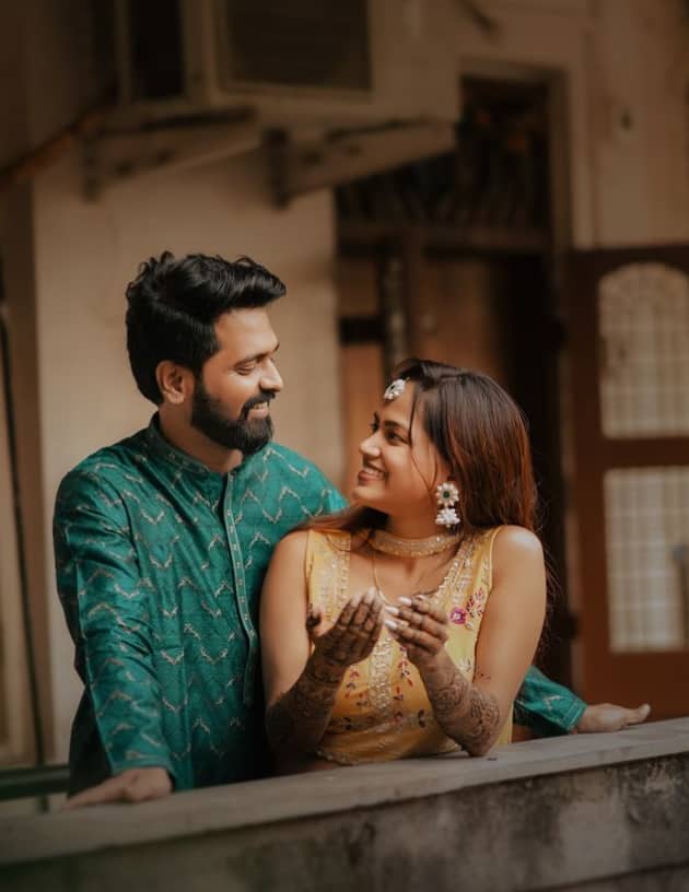 झी मराठी वाहिनीवरील सारं काही तिच्यासाठी या मालिकेतील श्रीनू म्हणजेच अभिनेता अभिषेक गावंकर लवकरच लग्नबंधनात अडकणार आहे.