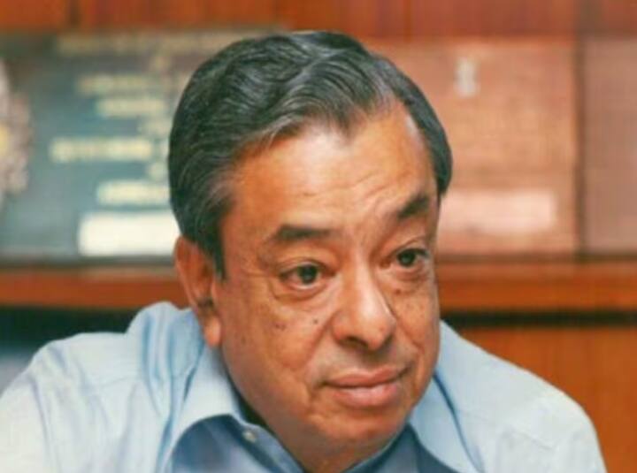 દૂધ એ એક મહત્વપૂર્ણ આહાર છે જે શારીરિક અને માનસિક વિકાસ માટે ખૂબ જ મહત્વપૂર્ણ છે. 70ના દાયકા સુધી ભારતમાં દૂધનું ઉત્પાદન યોગ્ય હતું પરંતુ વસ્તી અને માંગ પ્રમાણે તે ઘણું ઓછું હતું. આને ધ્યાનમાં રાખીને ભારતમાં 13 જાન્યુઆરી 1970ના રોજ દૂધની અછતને દૂર કરવા માટે 'ઓપરેશન ફ્લડ' શરૂ કરવામાં આવ્યું હતું.