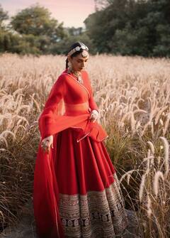 Aditi Rao Hydari Second Wedding: अदिति राव हैदरी ने की दूसरी बार शादी, लाल प्लेन लहंगे में लूटी लाइमलाइट, पति संग दिए रोमांटिक पोज