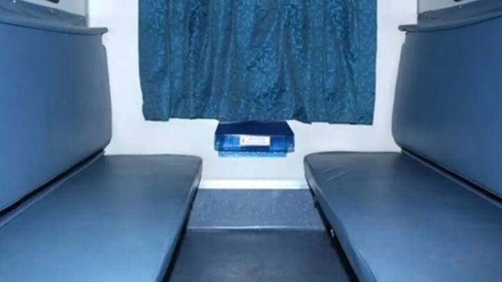 ट्रेन में रिजर्वेशन करवाते वक्त कई बार टिकट वेटिंग में चली जाती है. इसी वजह से बहुत से लोग पहले ही टिकट बुक करवा लेते हैं. ताकि उन्हें कंफर्म सीट मिल सके. लेकिन कई बार देखा गया है कि सफर से बिल्कुल पहले लोगों के प्लान बदल जाते हैं.