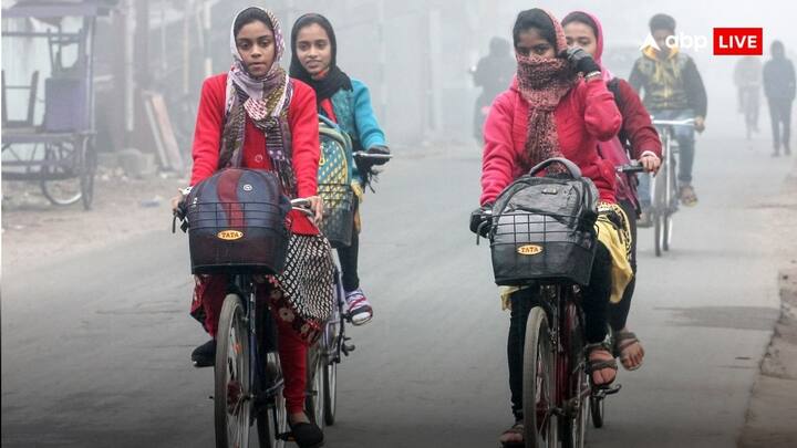 बिहार में अगले दो दिनों के बाद कड़ाके की ठंड आने वाली है. फिलहाल बंगाल की खाड़ी में समुद्री हलचल से आंशिक बादलों की आवाजाही बढ़ी है. इससे न्यूनतम तापमान 11°C के उपर बना हुआ है. कुछ दिनों पहले यह 9°C के पास पहुंच गया था.