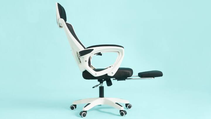 Ergonomic Furniture: Purchase chairs and desks that prevent straining and pain by conforming to the natural position of your body. (Image source: Canva)