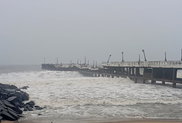 Puducherry Chief Minister N Rangaswamy visited Promenade Beach to assess the situation and inquired about security measures implemented by the police amid the ongoing heavy rainfall. (Credit: PTI)