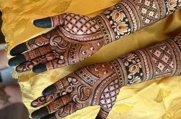 લગ્ન સમયે કન્યા તેના ભાવિ પતિનું નામ મહેંદીથી તેના હાથ પર લખે છે. શું તમે જાણો છો કે દુલ્હનના હાથ પર પતિનું નામ લખવાનું કારણ અને આમ કરવાથી શું થાય છે?