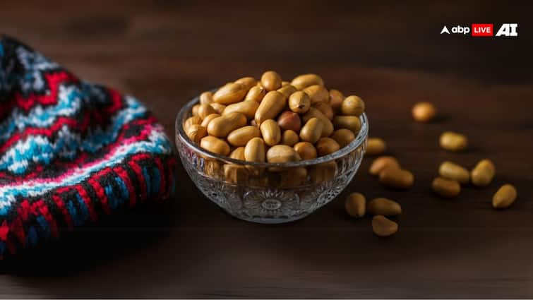 There are amazing benefits of eating peanuts in winter, if you don’t know, know about it.