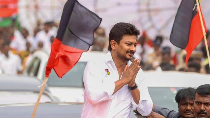 உதயநிதி ஸ்டாலினின் மொத்த சொத்து மதிப்பு 26.67 கோடி என அவரது தேர்தல் வேட்பு மனுவில் குறிப்பிடப் பட்டுள்ளது. இதில் 21 கோடி 13 லட்சத்து 9 ஆயிரத்து 650 ரூபாய் அசையும் அசையும் சொத்துக்களும் 6 கோடியே 5 லட்சத்து 43 ஆயிரத்து 952 ரூபாய் அசையாத சொத்துக்கள் உள்ளடக்கமாக கூறப்பட்டுள்ளன