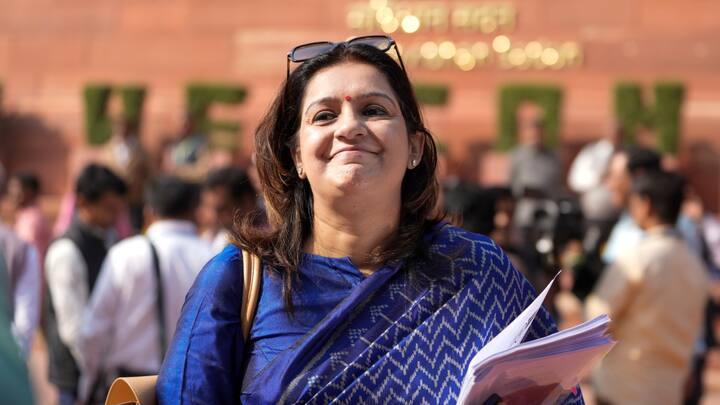 महाविकास अघाड़ी ने 95 सीटों पर गिने गए और डाले गए वोटों में अंतर का गंभीर आरोप लगाया है. एमवीए के नेताओं ने कहा कि 76 सीटों पर गिने गए वोट, डाले गए वोटों से कम पाए गए हैं. इस मुद्दे ने राजनीतिक हलचल मचा दी है.