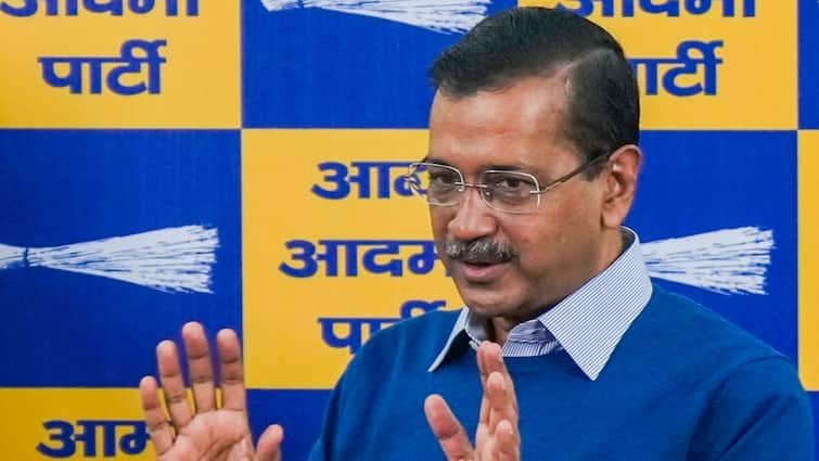 Kejriwal Slams Centre Over Law & Order In Delhi, Claims 'BJP Goons' Surrounded Him To Prevent Entry In Nangloi Jat