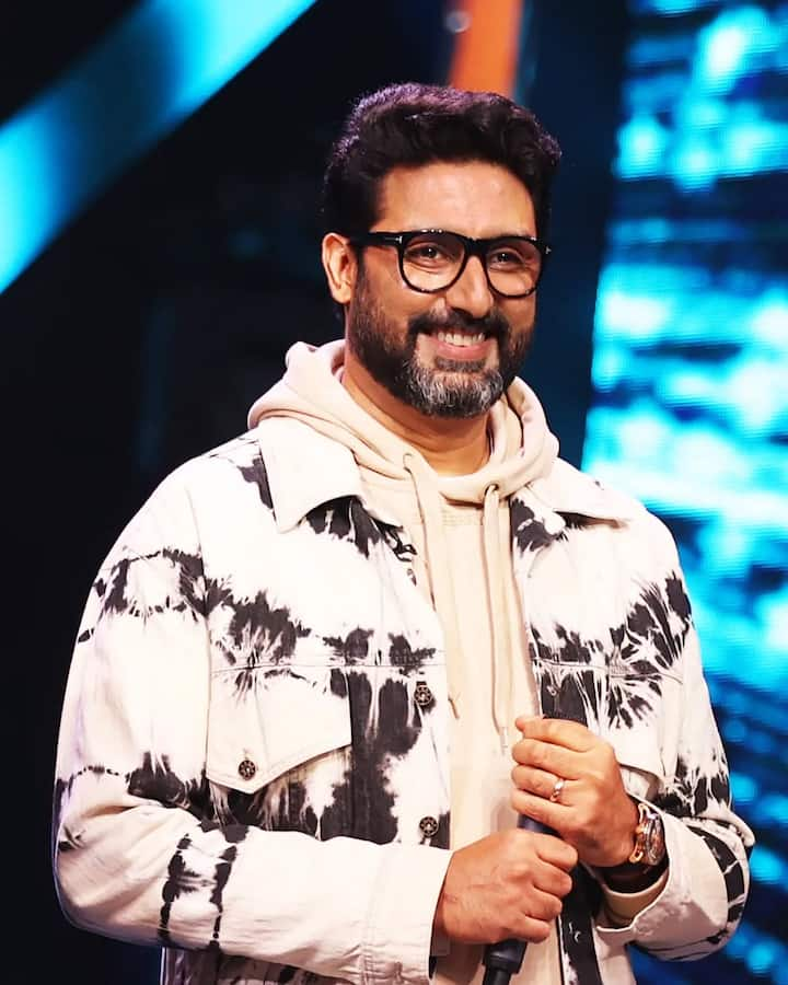 This was revealed by Rakesh Omprakash Mehra himself in an interview given to YouTuber Shiv Talwar. He said, 'Abhishek was going to debut with this film. In which his character was that of a terrorist.