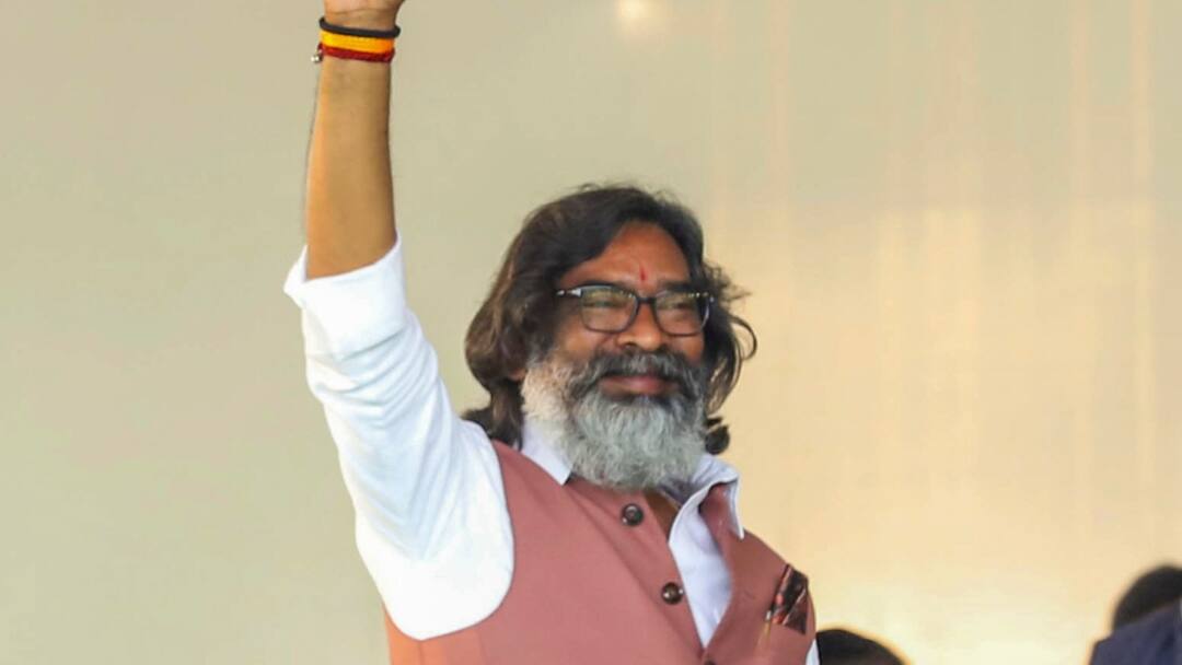 jharkhand CM Hemant Soren Big Move For Tribals In First Cabinet Meeting, Announces Panel To Study Plight Of Tea Tribes In Assam Hemant Soren's Big Move For Tribals In First Cabinet Meeting, Announces Panel To Study Plight Of Tea Tribes In Assam