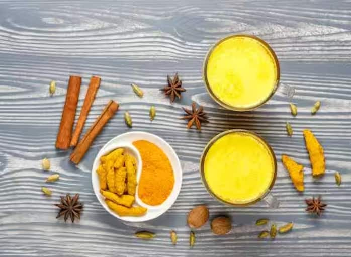 According to experts, consumption of turmeric and milk can be beneficial during pregnancy. Drinking turmeric milk is considered completely safe for pregnant women, but some things should be kept in mind. For example, turmeric milk should be consumed only once a day. Mixing too much turmeric in milk can also be harmful.