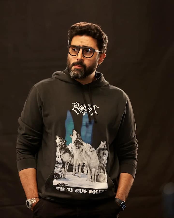 Abhishek Bachchan had once talked about this film in an interview of Galatta Plus. He had told that, 'When we narrated the script of the film to dad, he remained silent for a long time and then said that children, this is a nonsense script, get out.'