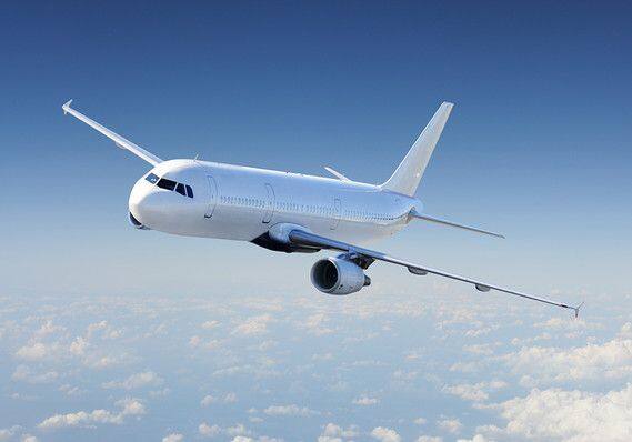 विमान तिकिटे कधी स्वस्त होतात याबद्दल कोणतीही अधिकृत घोषणा करण्यात आलेली नाही.