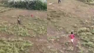 Crime News: 'ఓరి నాయనో.. పోలీస్ డ్రోన్లు వచ్చేస్తున్నాయ్' - పొలాల్లో పరుగులు పెట్టిన మందుబాబులు