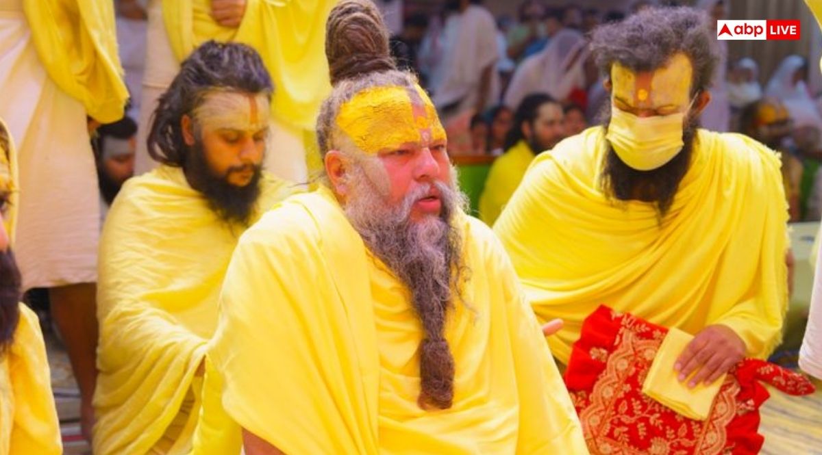 Year Ender 2024: इस साल खूब चर्चा में रहे ये आध्यात्मिक गुरु