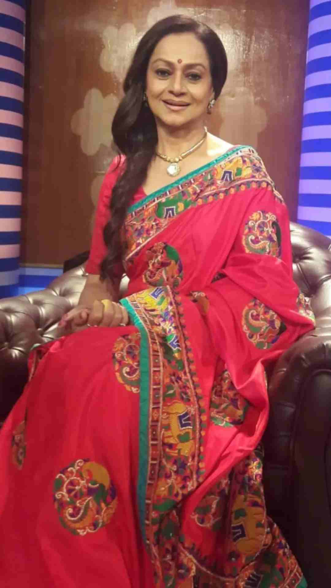 उन्हें कई बड़े एक्टर्स की मां के रोल में देखा गया है