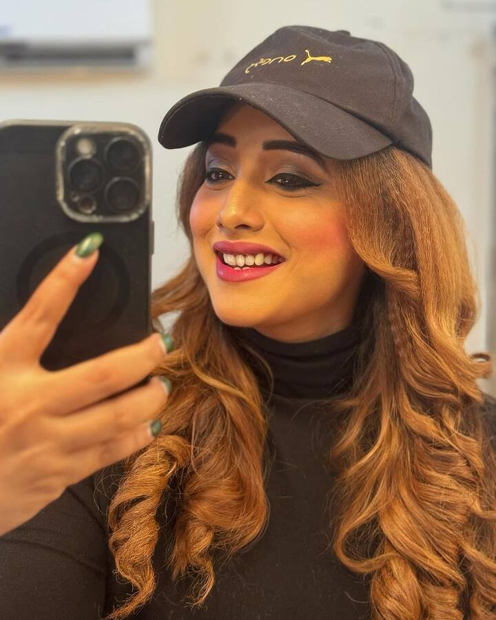 Rani Chatterjee herself had once narrated her ordeal. In an interview given to News18, the actress had said that people used to call her fat and because of her weight, heroes did not want to work with her.