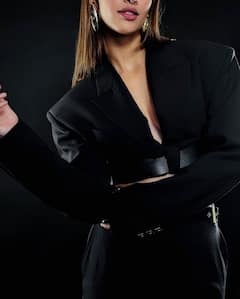 Tripti Dimri : బ్లాక్​ డ్రెస్​లో హీట్ పుట్టిస్తోన్న యానిమల్ బ్యూటీ.. స్టైలిష్​ లుక్​లో త్రిప్తి దిమ్రిని చూస్తే అంతే సంగతి