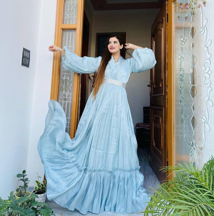 ऋषभ पंत आयपीएलच्या इतिहासातील सर्वात महागडा भारतीय खेळाडू ठरला आहे.