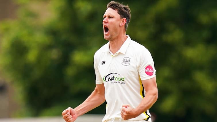 Who is Beau Webster Test Debut IND vs AUS Sydney Test Mitchell Marsh Replacement Beau Webster : இந்தியாவின் புதிய தலைவலி.. கேரி சோபர்ஸ் சாதனையை முறியடித்த ஆல் ரவுண்டர்! யார் இந்த பியூ வெப்ஸ்டர்?