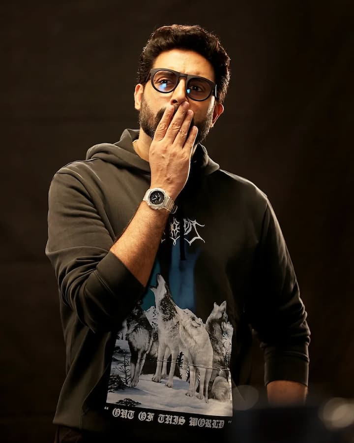 Talking about work front, Abhishek Bachchan is in the news these days for his recently released film 'I Want to Talk'. In which his work is being praised a lot.