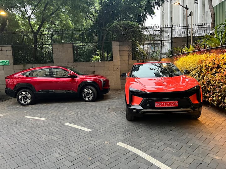 किसी भी नई कार में, खासकर जब वह एक एसयूवी हो, उस गाड़ी के फीचर्स काफी जरूरी हो जाते हैं. महिंद्रा ने अपनी दोनों इलेक्ट्रिक कारों में कई नए फीचर्स को जगह दी है.