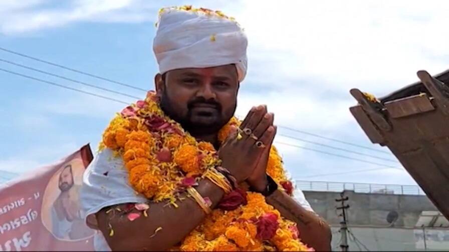 Gujarat Police raid BZ Group offices in 7 districts over 6,000 crore rs fraud મહાઠગ ભૂપેન્દ્રસિંહ ઝાલા વિરુદ્ધ લુકઆઉટ સર્ક્યુલર, સૌરાષ્ટ્રમાં પણ અનેક લોકોને છેતર્યાનો ખુલાસો