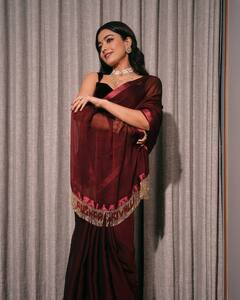 PHOTO: रश्मिका मंदान्नाचा हा लूक आहे हळदीच्या फंक्शनसाठी परफेक्ट, पाहा फोटो!