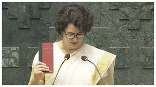 Priyanka Gandhi: પ્રિયંકા ગાંધીએ સાંસદ પદના શપથ લીધા, દીકરા રેહાન અને દીકરી મિરાયા વાડ્રા પણ રહ્યાં હાજર