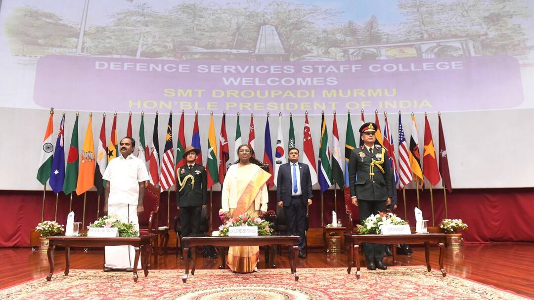 President Murmu Cancel Convocation Ceremony Of The Central University of Tamil Nadu Tiruvarur on November 30 President Murmu: நெருங்கும் ஃபெஞ்சல் புயல்.! குடியரசுத் தலைவரின் திருவாரூர் பல்கலைக்கழக பயணம் ரத்து.!