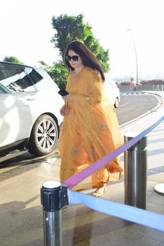 पंजाबी कुड़ी बन एयरपोर्ट पहुंचीं कैटरीना कैफ, पीला सूट और जूतियों में लगीं गजब, एक्ट्रेस की सादगी ने लूट लिया फैंस का दिल