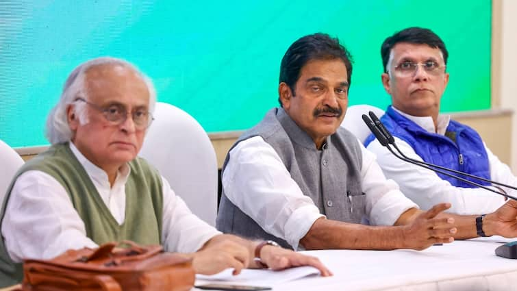 CWC Meeting: Congress Vows Movement Over 'Compromised' Poll Process, Reaffirms Stand On Places Of Worship Act