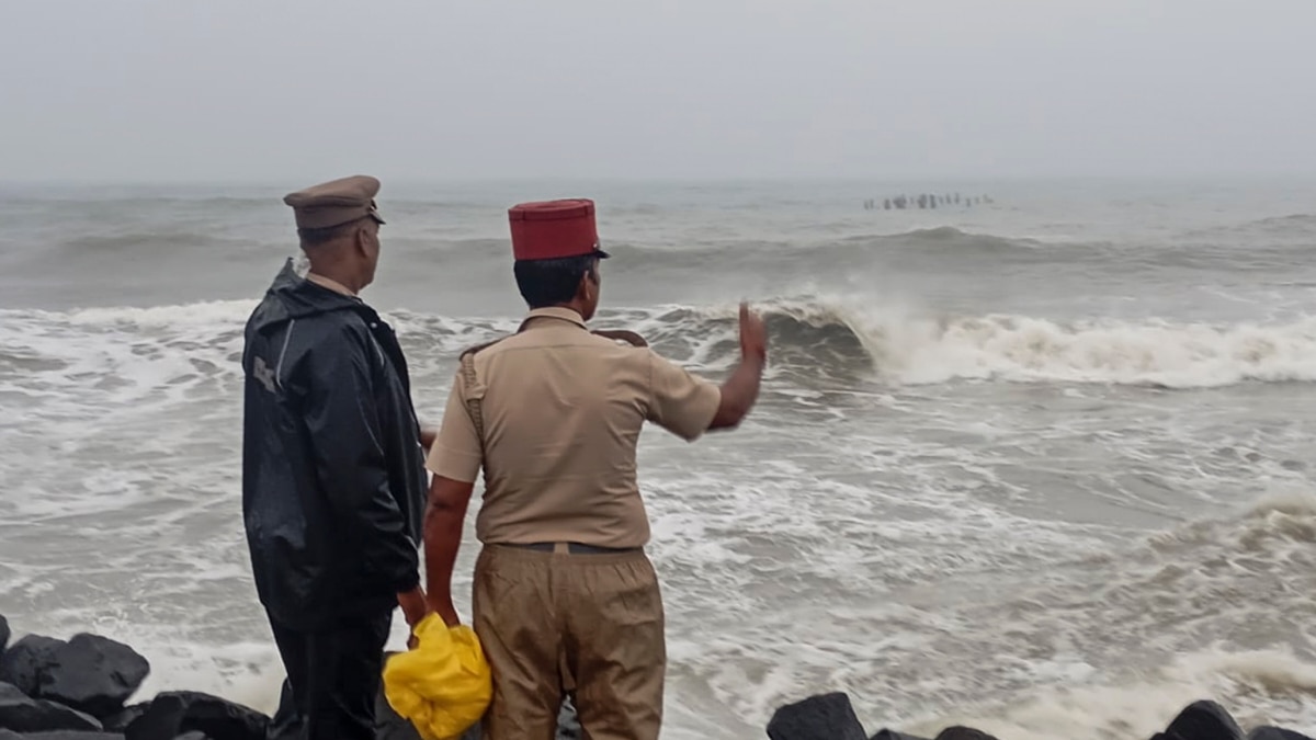 Cyclone Fengal: झारखंड पर मंडराया तूफान फेंगल का खतरा, जानें IMD ने इसको लेकर क्या कहा?