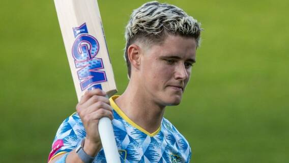 Jacob Bethall: ஆர்சிபி-யின் புது அஸ்திரம்; சிக்ஸர் மன்னன் ஜேக்கப் பெத்தேல் - யார் இந்த விடிவெள்ளி?