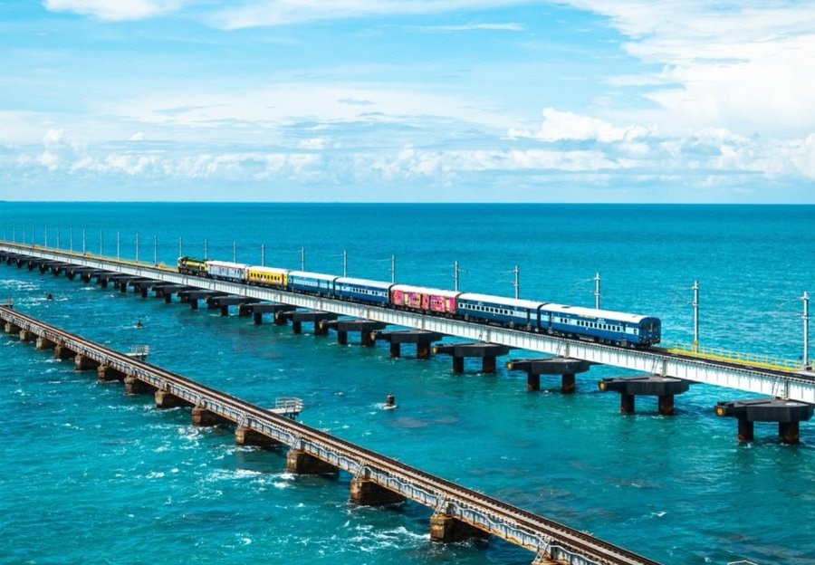 New Pamban Bridge: సముద్ర అలలపై ఇంజినీరింగ్ అద్భుతం - 'పంబన్' వంతెన అందాలు చూద్దామా!, వైరల్ దృశ్యాలు