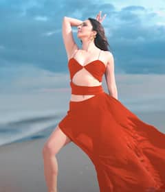 Kiara Advani: కియారా అద్వానీ ఏముందిరా... కుర్రాళ్ళ గుండెల్లో నానా హైరానా