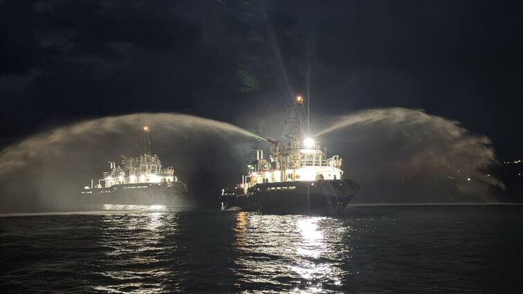 Indian Navy Induction Ceremony For 25T Bollard Pull (BP) Tug Bhishm And Bahubali Bahubali Ship: மாஸ்காட்டும் இந்திய கடற்படை!  ரோலக்ஸ் போல வந்த பாகுபலி கப்பல்.!