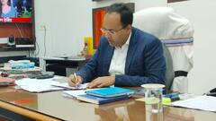 CM नीतीश के नालंदा में  DM के एक्शन से मचा हड़कंप, 7 राजस्व कर्मचारियों का वेतन और प्रमोशन रुका