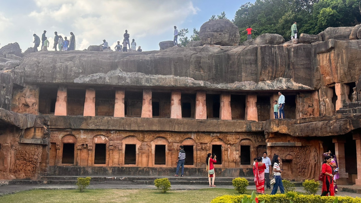 Discover The Fascinating Caves Of India: From Ajanta Caves To Panchpandava Caves