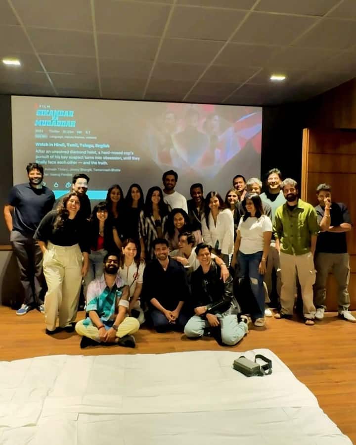 Dressed in a casual yet chic white top and blue jeans, Tamannaah radiated charm, while Vijay kept it simple in an all-black outfit.