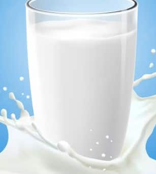 Milk is rich in calcium and vitamin D, which helps in strengthening bones. Milk is very important for children, elderly and women because lack of nutrients in it can increase the risk of diseases like bone weakness or osteoporosis.