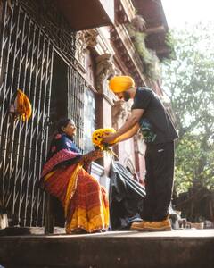 Diljit Dosanjh Wanders Through Timeless Lanes Of Kolkata, Netizens Say, 'City Never Looked This Beautiful'